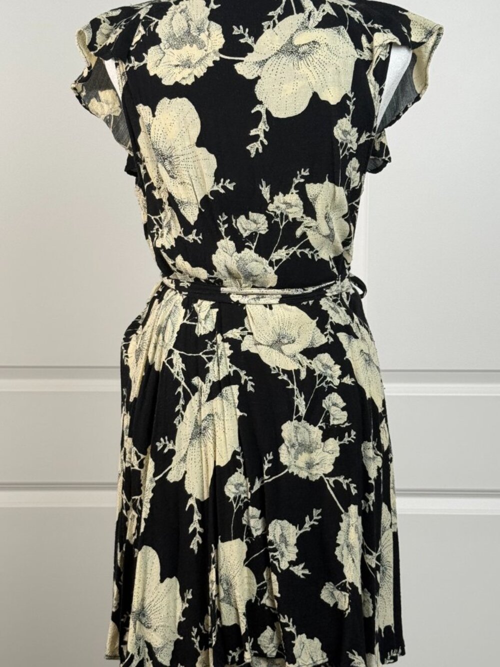 FREE PEOPLE French Quarter Mini Wrap Dress, Black and Cream Floral , Size M - Picture 8 of 9
